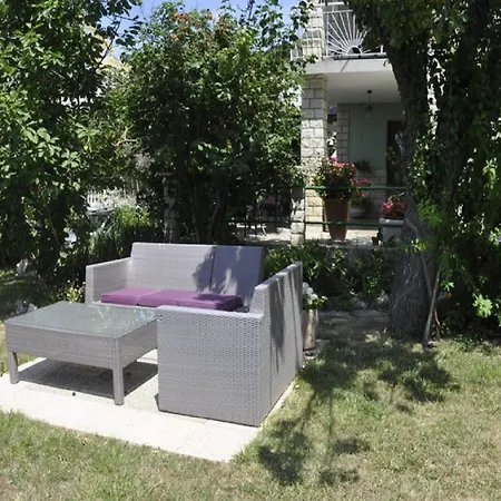 아파트 Profaca - One Bedroom With Terrace