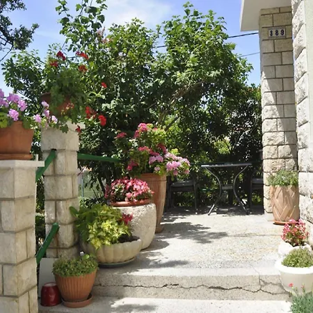 Profaca - One Bedroom With Terrace 아파트 *