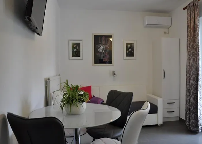 Profaca - One Bedroom With Terrace