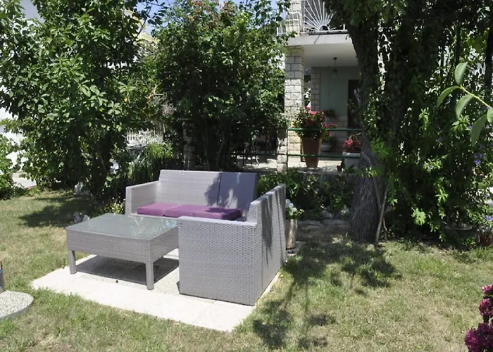 Apartman Profaca - One Bedroom With Terrace