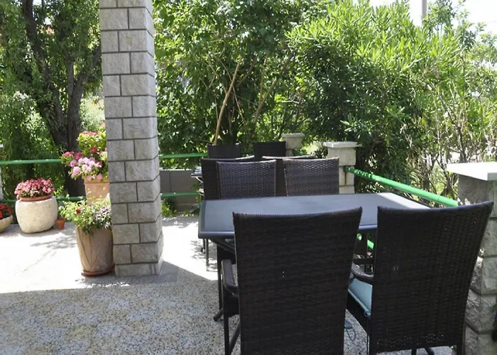 Apartman Profaca - One Bedroom With Terrace *